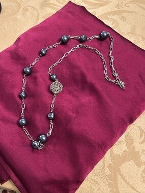 Elegant Black Pearl and Silver Chain Necklace. 
16 1/4” long.